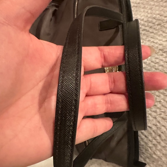 Michael Kors Designer Medium Gray Nylon Shoudler Tote Handbag W/ Outer Pockets - Picture 7 of 13